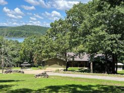 LAKEFRONT HOME - TABLE ROCK LAKE