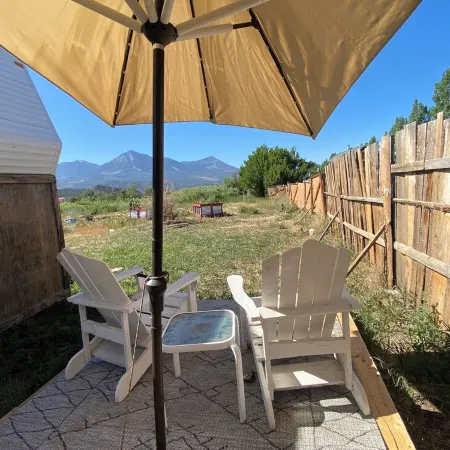 Stay in Grace: Beautiful Renovated Camper in Mountain Wine Country of Paonia