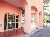 Charmant T2 avec Terrasse à Saint Aygulf - Idéal pour 3 personnes