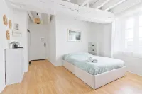 Évasion Urbaine : Studio Cosy à Deux Pas de la Nature Hotels in Etampes