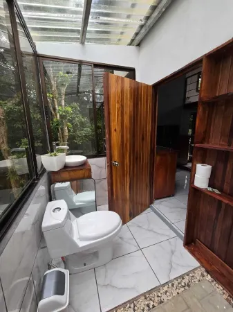 Charming 1-bedroom apartment in amazing Nuevo Arenal with WiFi