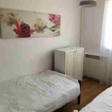 T3 ROUEN docks side with free parking - 4 BEDS Rooms