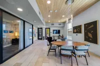 Cozy Beachside Escape / Great Views