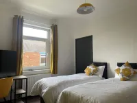 Quirky / Cosy Self Contained Two Bed Home - County Durham Hotels in Ferryhill