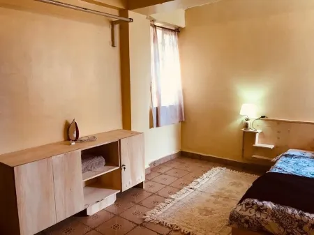 Cozy suburban apartment staycation