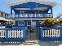 Charming 2-bedroom house with AC, WiFi in adorable Dangriga Hotels in Dangriga