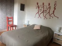 Maison Familiale en Bretagne Hotels in Lanloup