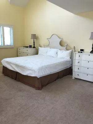 Spacious 4-bedroom house in enjoyable Dewey Beach with WiFi, AC