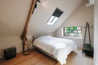 Zalige Schuur! Nieuw Sinds Zomer 2024. Bar, Biljart, Hottub en een Grote Tuin! Hotels in Beveren