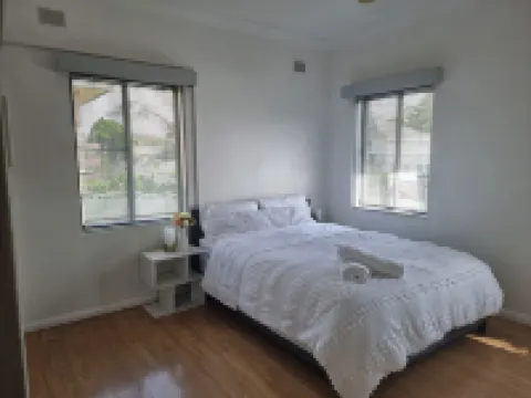 Relax in a cozy house,BBQ,10 mins from the beaches Hotels in Miranda