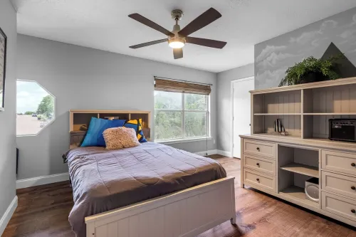 Charming home w/Backyard Oasis Near Denton Square