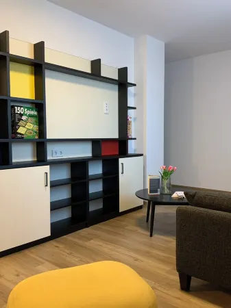 Ludwig Mies van der Rohe" vacation apartment