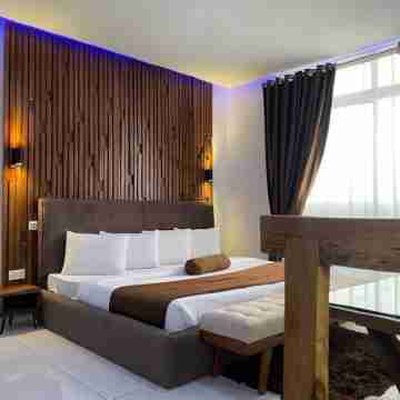 Presken spacious 3-bedroom Luxury apartments in Banana Island Rooms