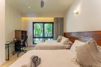 Ground Floor Marina View Infinity Pool Private Terrace Puerto Aventuras Hotels in Puerto Aventuras