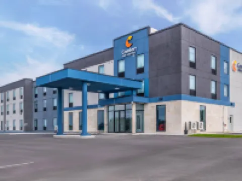 Comfort Inn & Suites Hotels in Cochrane District