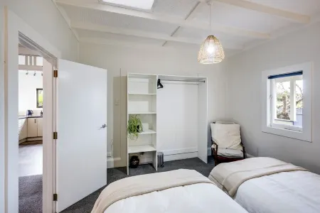 Cosy 3 bedroom Character Bungalow