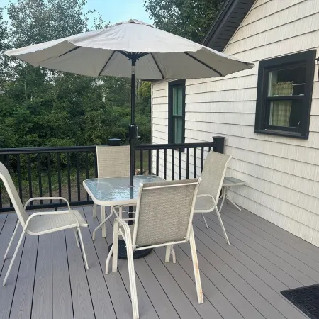 Brand new renovated 2-bedroom cottage in welcoming Wells with AC