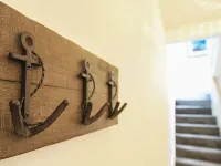 Waterside - Luxury Menai Bridge Holiday Cottage - Walk to restaurants and bars Hotels in Menai Bridge