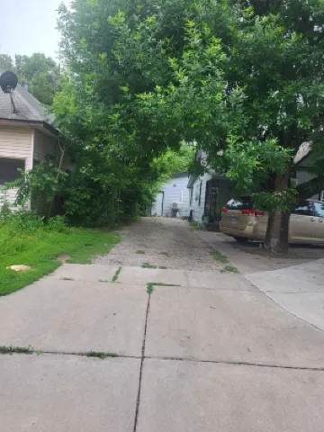 Charming 1-bedroom apartment in amazing Wichita with WiFi, AC