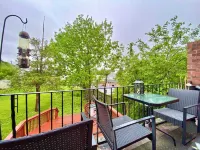 Charming 2-bedroom townhome with AC,  Ridley Park near Boeing, Train, Philly Hotels in Ridley Park