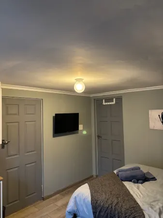 Welcome to Château La Barrage!