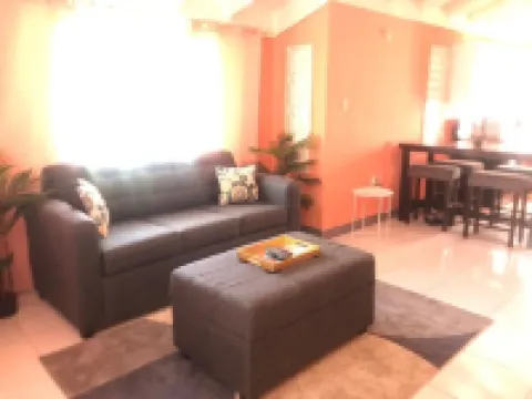 Polly dreams Vacation home, Aviary old Harbor Hotels in Old Harbour