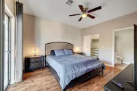 Instagram Worthy Mansion with an Oasis Backyard فنادق في 