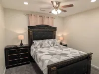 Renovated 3 bd 2.5 bath centrally located next to MTSU/Night life/Restaurants/DT