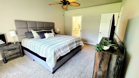 Ft Myers Retreat! Relax, recharge, and enjoy all that Florida has to offer.