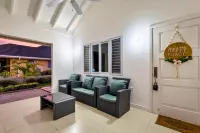 3-bedroom house with Wi-Fi, AC, 24 Hr Sec Hotels in Priory