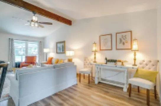 Robin House with two master suites!