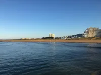 L'Entre Vagues (100m from the beach)