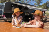 Discovery Resorts - Kings Canyon Hotels in Petermann