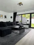 Vacation home 100m2 for 6-8 pers families, pet friendly with garden/parking lot/WLAN