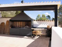 Caseta Blanca, located in the Alicante area of Onil.