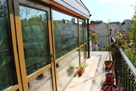 Alemex Apartment, Two Bedroom & Parking Space Отели рядом с Аэропорт София