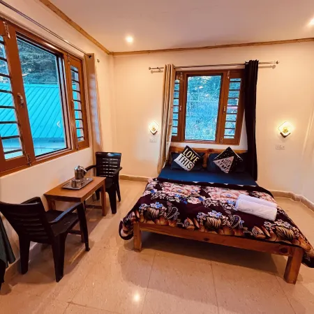 Skyard Hostel & Homestay- Harsil Valley