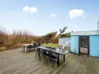 "Laurentia" - 200m from the sea