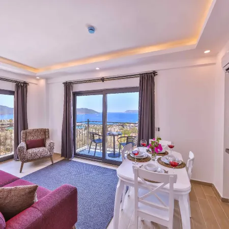 Lobelya Suites