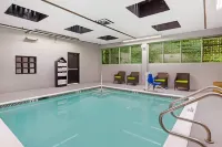 Blvd Hotel and Studios Universal-Hollywood, Ascend Hotel Collection - Pools