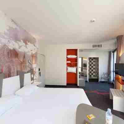 Ibis Styles Poitiers Centre Rooms