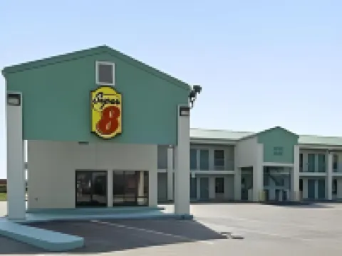 Super 8 by Wyndham Hattiesburg North/University Area Hotel a 