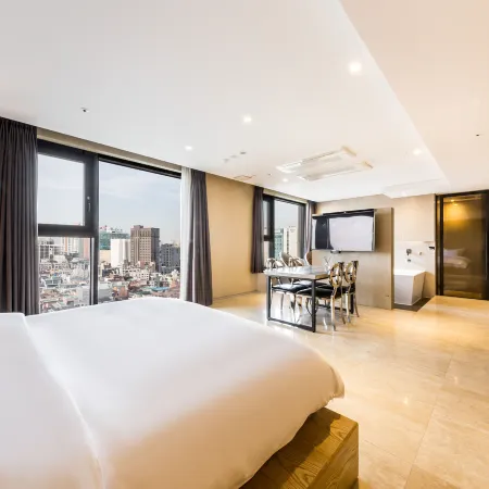 Richwell Hotel Отели рядом с достопримечательностью «Sinnonhyeon Station»