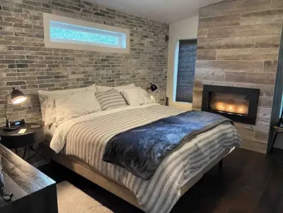 5 STAR Modern Bungalow in the heart of Downtown Отели рядом с достопримечательностью «Парк Остин Эсчуари»