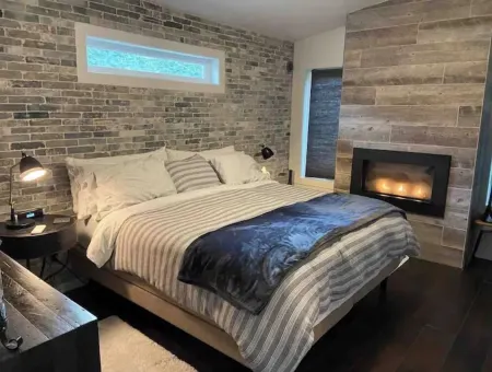 5 STAR Modern Bungalow in the heart of Downtown