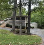 Outdoor paradise! 3 bedroom water view cabin water access near state parks. Hotels in Decatur County