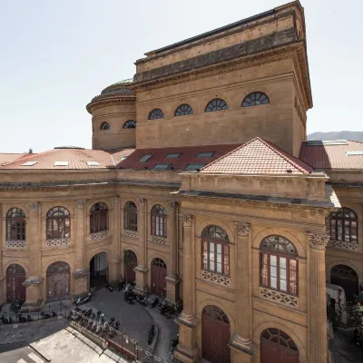 Massimo Foyer 53 by Wonderful Italy Các khách sạn gần Nhà hát Teatro Massimo