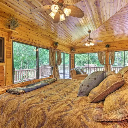 Log Cabin Sanctuary in Inverness w/ Furnished Deck
