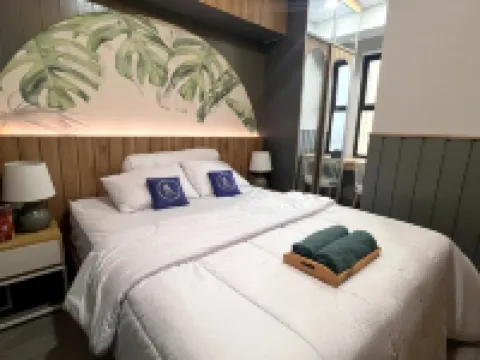 RedLiving Apartemen Transpark Cibubur - Ens Room Hotels in Jatisampurna