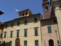 Pisa Stay close to Leaning Tower